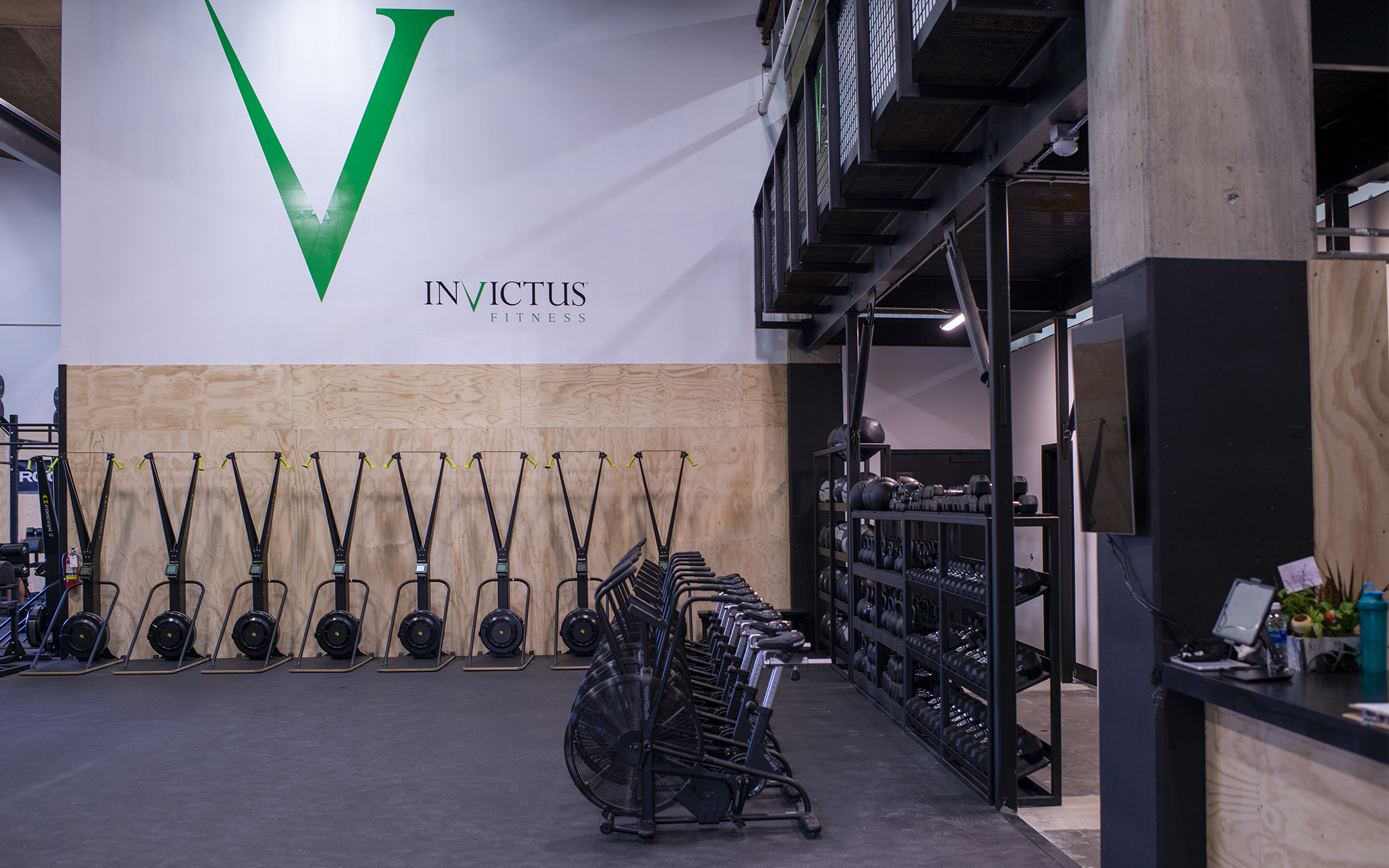 invictus - commercial construction